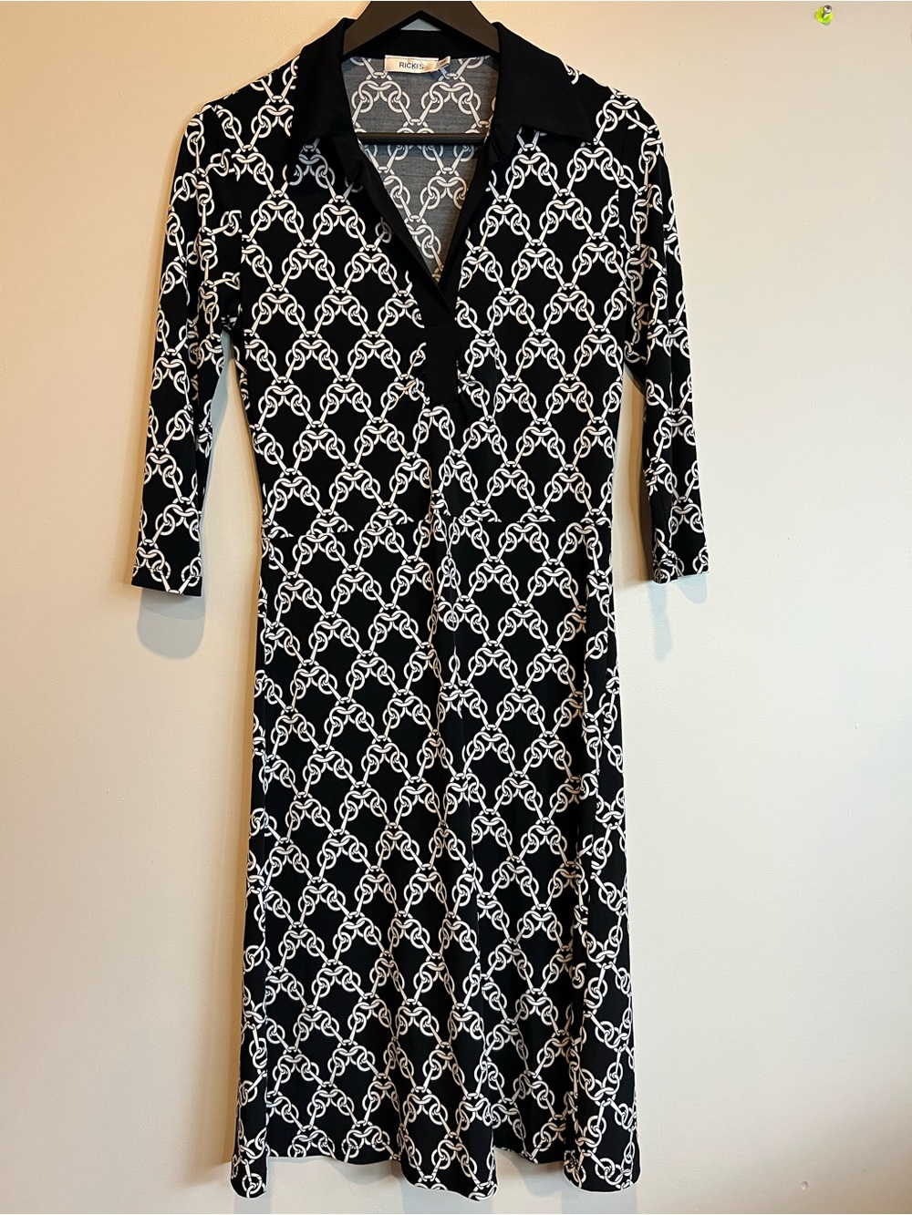 Ricki’s Petite Chain Print Fit & Flare Career Dress Black White Size PS Small